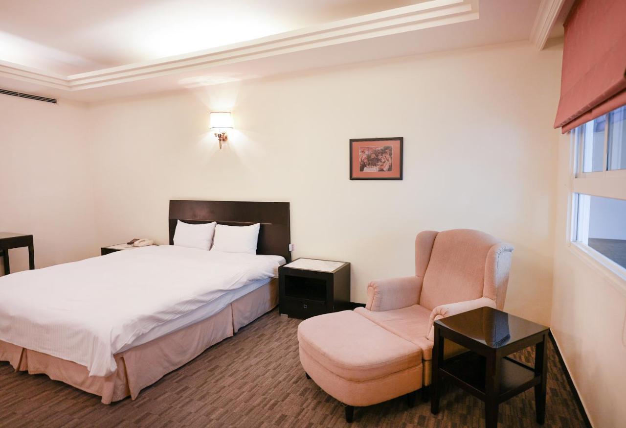 Herkang Hotel Taichung Luaran gambar