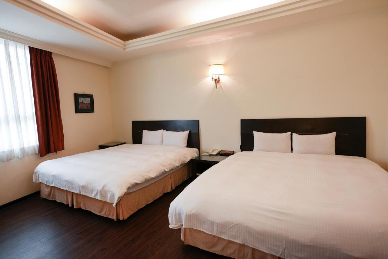 Herkang Hotel Taichung Luaran gambar