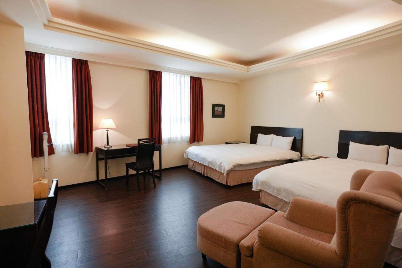 Herkang Hotel Taichung Luaran gambar