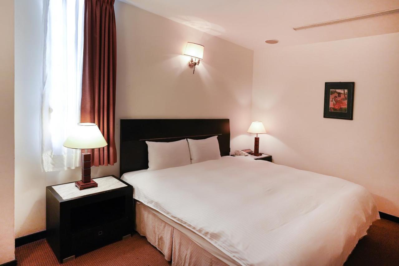 Herkang Hotel Taichung Luaran gambar