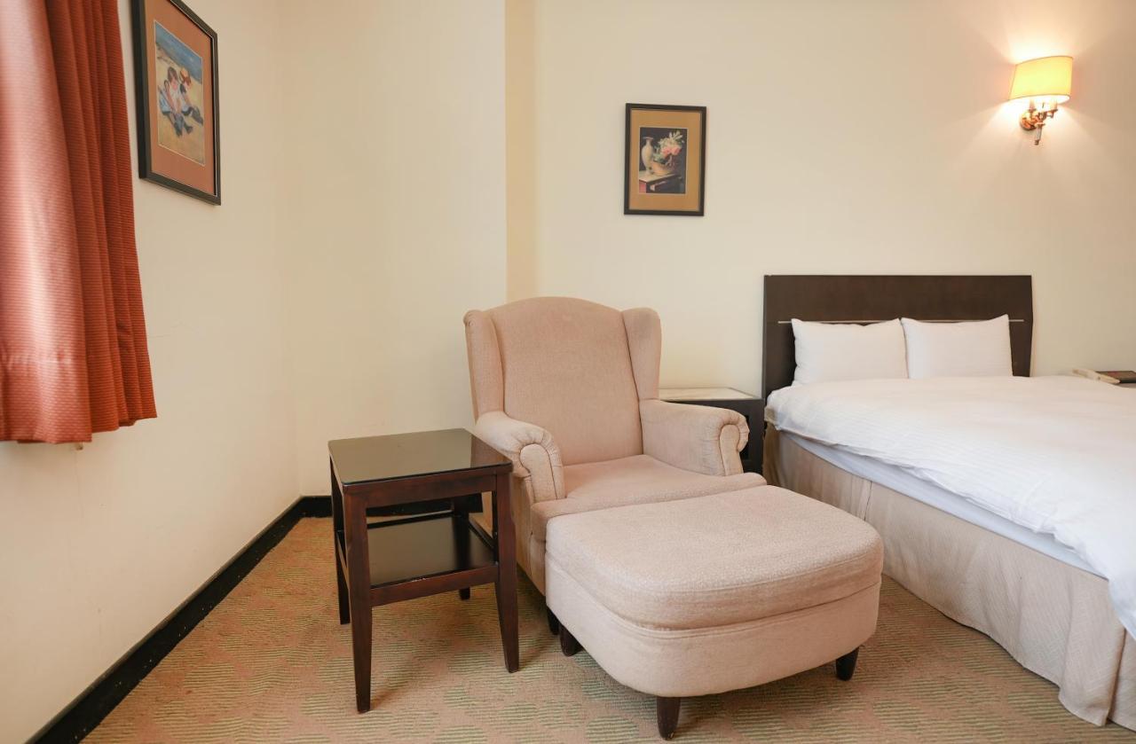 Herkang Hotel Taichung Luaran gambar