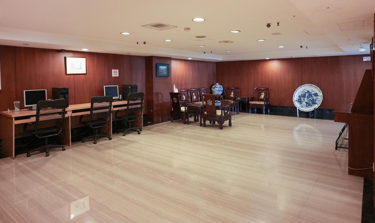 Herkang Hotel Taichung Luaran gambar